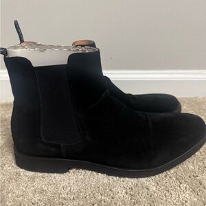 Men's Classic Black Chukka Boots